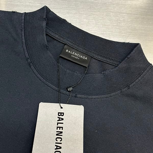 高品質バレンシアガ 偽物 PARIS MOON オーバーサイズ Tシャツ 2色 baz20179